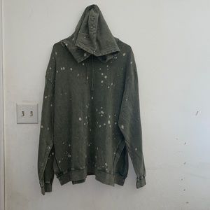 Women’s easel hand dyed mineral wash hoodie